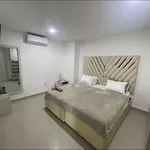 Luxury 3Br 2Ba Penthouse With Rooftop Pool