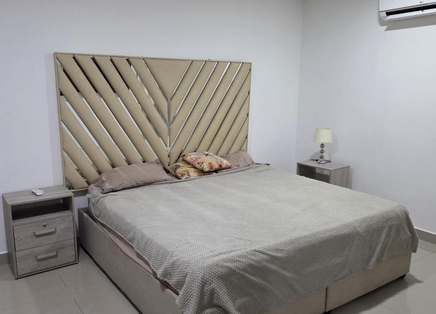 Luxury 3br 2ba Penthouse With Rooftop Pool